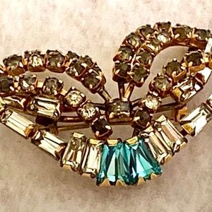 PHYLLIS Vintage Butterfly Brooch